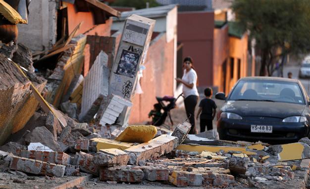Chile hit by powerful quake aftershock, no major damage
