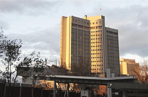 Turkish Foreign Ministry bans use of cell phones on premises after leak