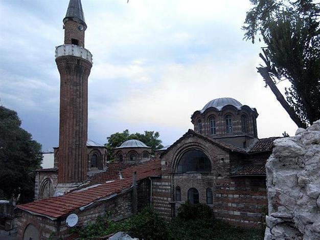 Abandoned church-mosque in Istanbul’s old city turned into makeshift refuge