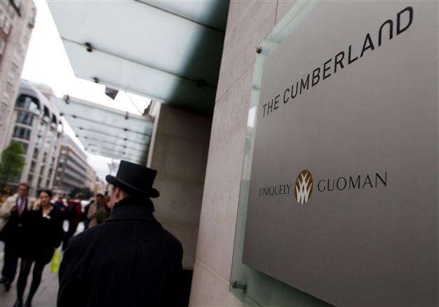 Arrests over London hotel hammer attack on UAE tourists