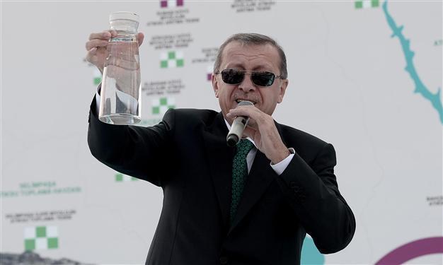 Turkish PM Erdoğan again lashes out at all his foes