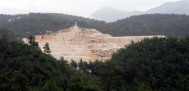 Environmental activist sued for ‘obstructing’ stone quarry firms’ works in southern Turkey