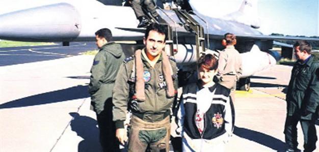 Greece offers to assist search for Turkish pilots’ remains in Aegean Sea