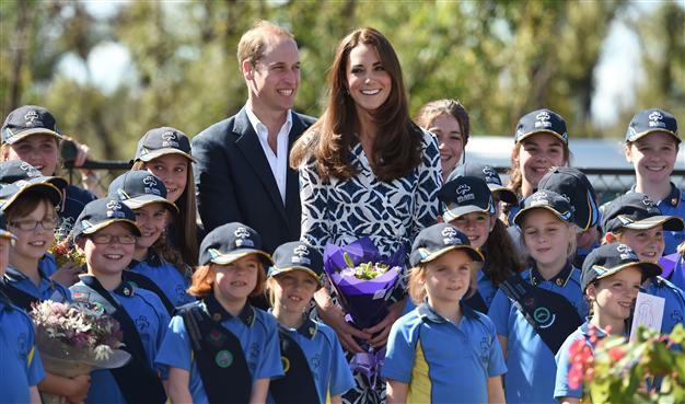 William and Kate tour town ravaged by bushfires