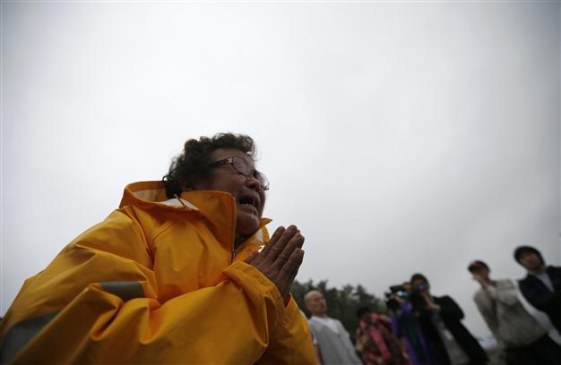 Arrest warrant sought for South Korea ferry captain