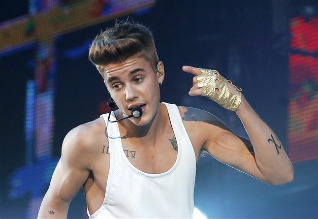 Justin Bieber arrested for drag-racing while intoxicated: reports