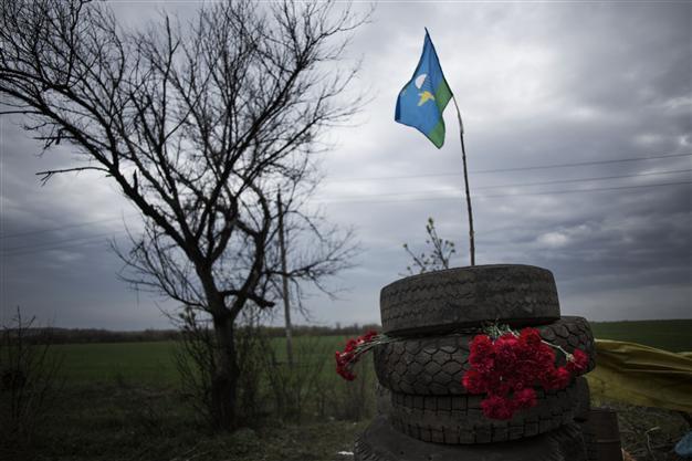 Separatists in eastern Ukraine call for Russian peacekeepers after deadly gunfight