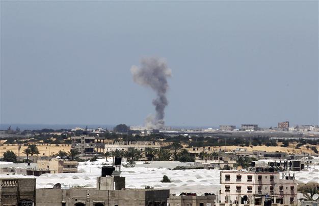 Gaza rockets hit south Israel, army strikes back: officials