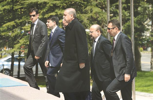 Turkeys ruling AKP debates scenarios for post-Erdoğan era