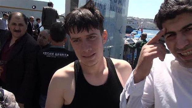 Syrian youngster saves Istanbul man from drowning