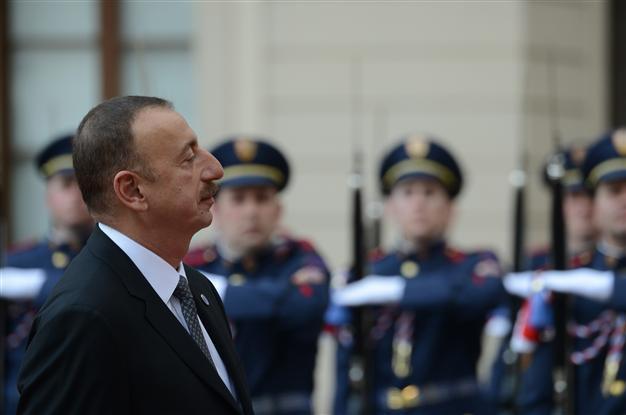 Aliyev takes Turkeys defense after Sargsian slams Ankara during Prague summit