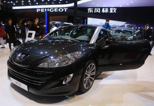Peugeot shareholders approve Dongfeng, French states stakes