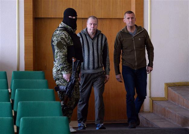 Captured OSCE mission raises stakes in Ukraine crisis