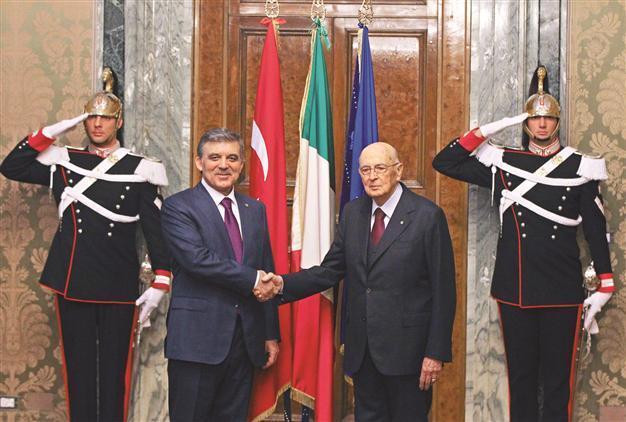 Media must be critical by its nature, says Turkish President Gül