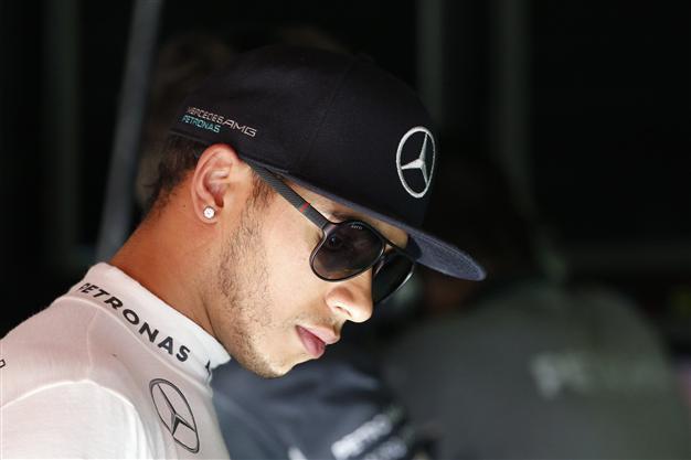Hamilton fastest in opening practice