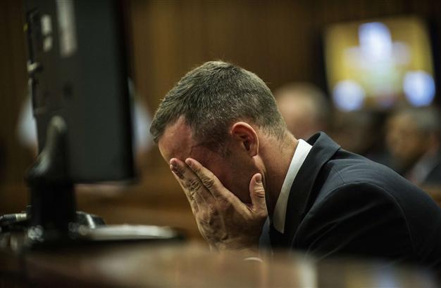 Pistorius sells home where he shot girlfriend dead