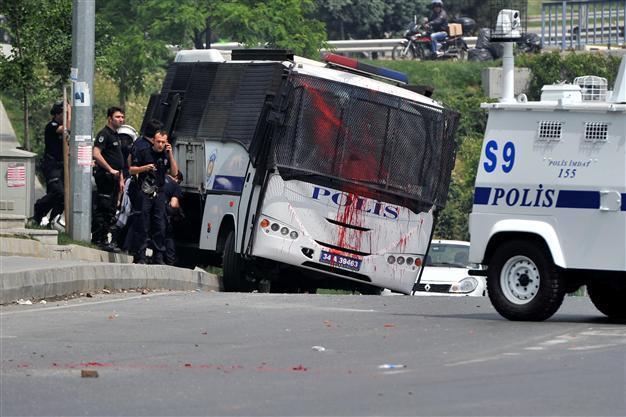 VIDEO: Group throws stones at police van in second day of clashes