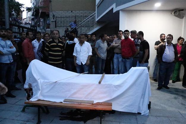 Prosecutor arrives at Istanbul scene where man was shot 27 hours after clashes