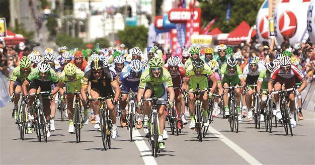 Yates still leads in Tour of Turkey as Viviani wins two out of three