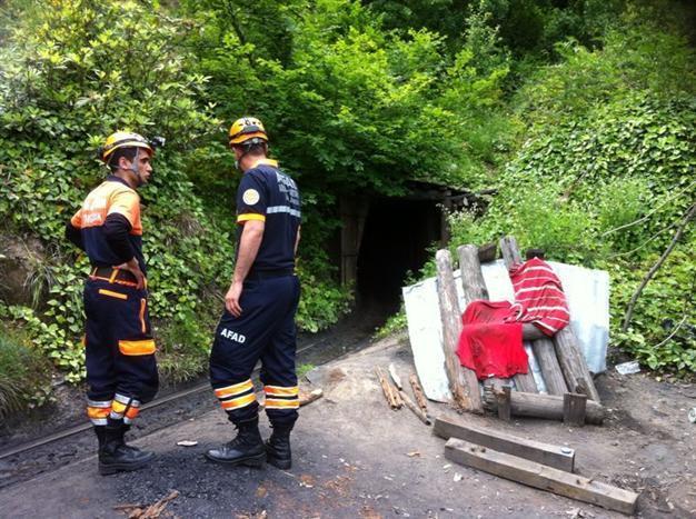 One killed in illegal coal mine collapse in northern Turkey after Soma disaster
