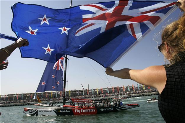 New Zealanders to vote on changing national flag