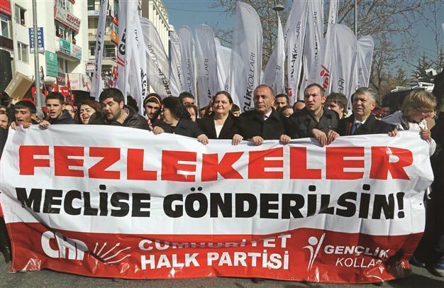 Turkish opposition unites for graft notices session at Parliament