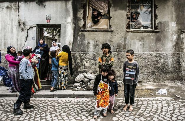 UN refugee chief warns world powers not to forget Syria conflict