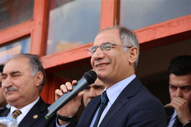 Did a Turkish minister really say ‘f*** the rest’