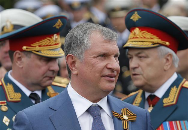 Russia to ‘privatize’ Rosneft stake