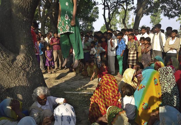 Indian teen girls gang-raped and hanged from a tree: police