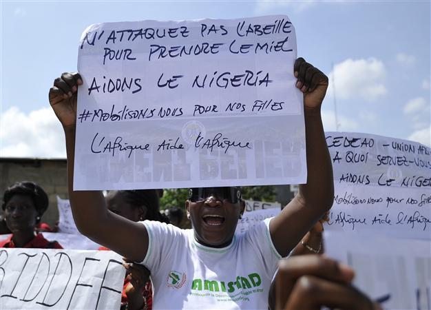 Missing girls: Protest at Nigerias presidency, US military in Chad