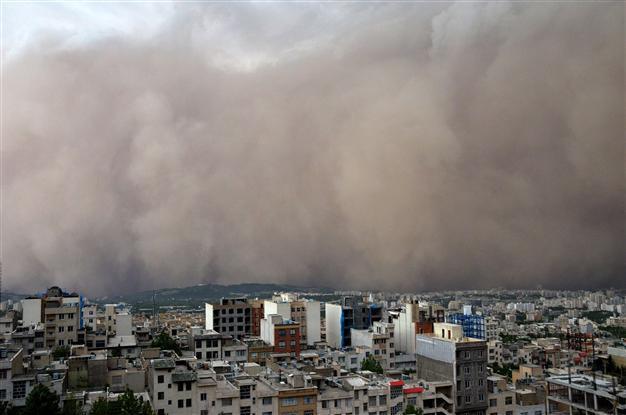 Tehran warned of new sandstorm as death toll hits five
