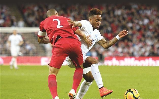 Hodgson to shuffle England pack against Ecuador