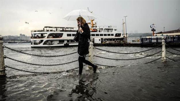 TSUNAMI: Flood-hit Istanbul municipality defends itself