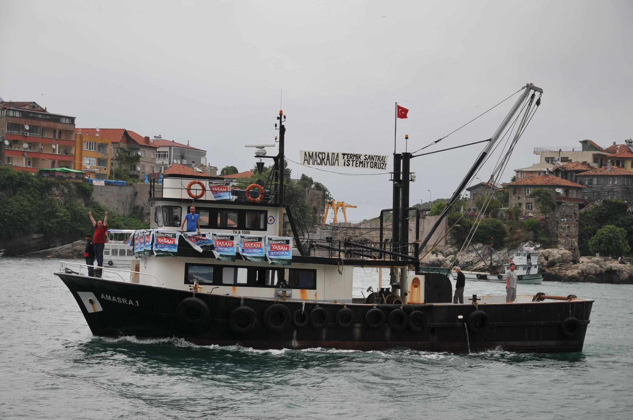 Black Sea port city residents protest new coal plant project by land and sea