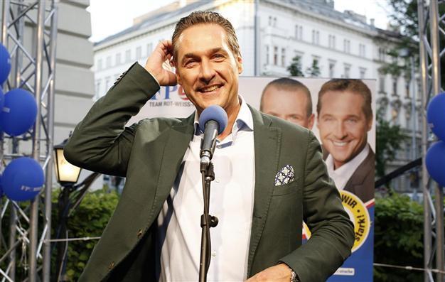 Austrian far-right leader tells Turkish PM to stay at home in Erdoğanistan