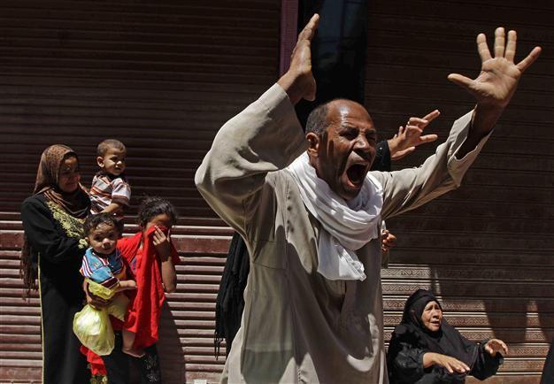 Egypt court confirms mass Islamist death sentences