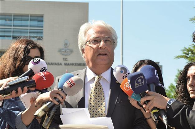 Main opposition appeals to top court for partial annulment of intel law