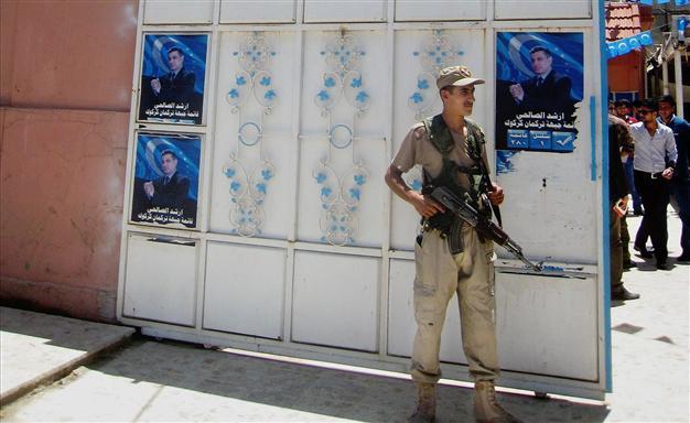 Turkish FM Davutoğlu calls on Iraqi Turkmens to unite and refrain from sectarian confrontation