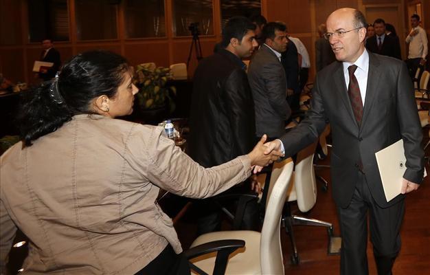 Deputy foreign minister meets families of Turkish hostages in Iraq