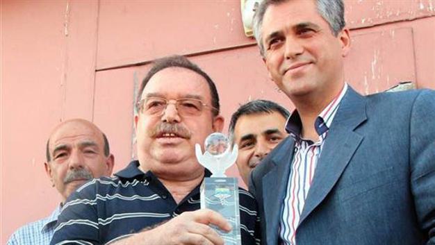 Turkish court releases two Kurdish politicians