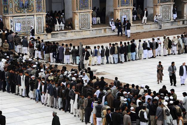 Obama hails critical Afghan vote