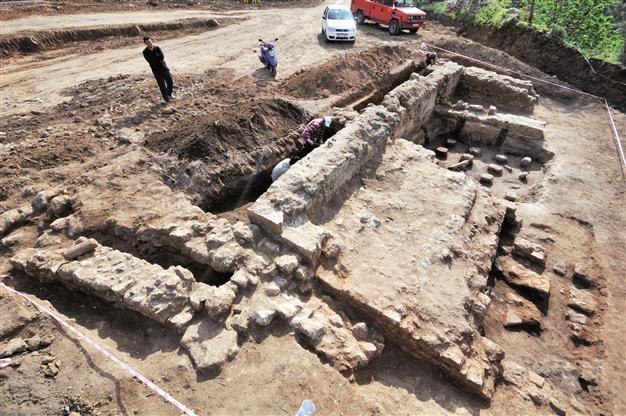 Fifteenth century bath found in UNESCO World Heritage list aspirant Beçin castle