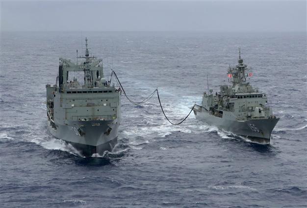 MH370 searchers detect promising acoustic lead
