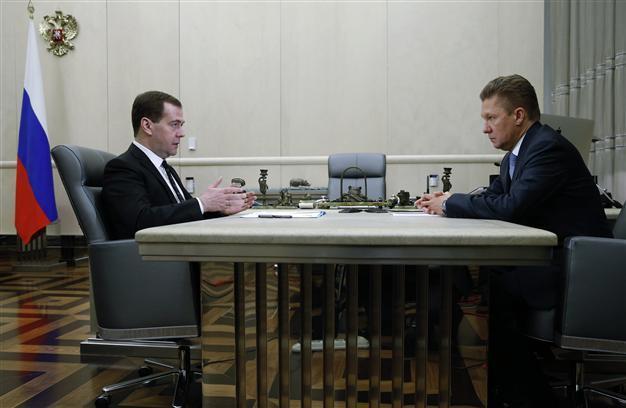Gazprom says no payments from Ukraine as Monday deadline looms