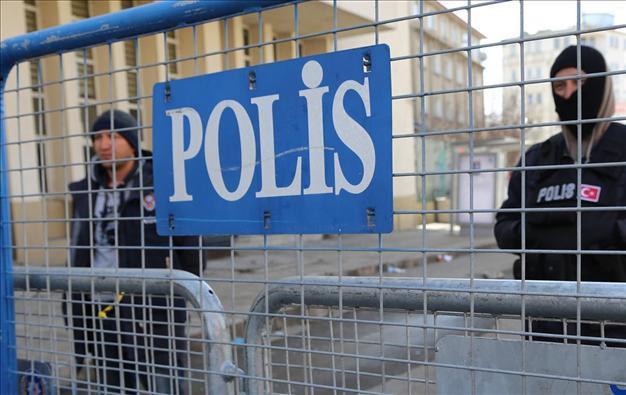 Eight policemen detained in operation in southern Turkey
