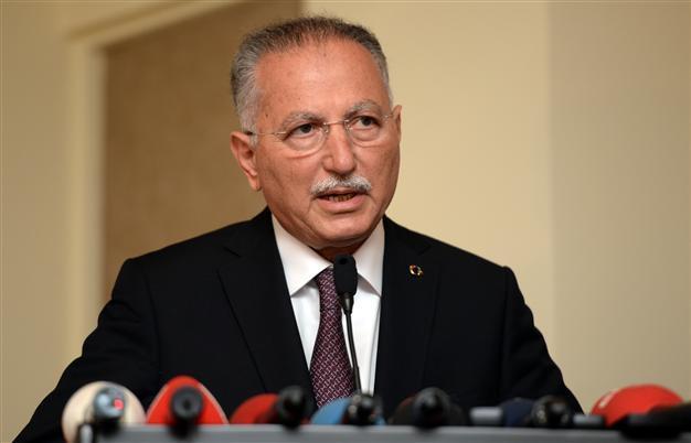 ‘We should maintain parliamentary system,’ İhsanoğlu says