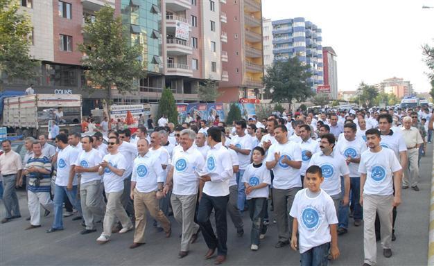 Turks smoking less, survey shows