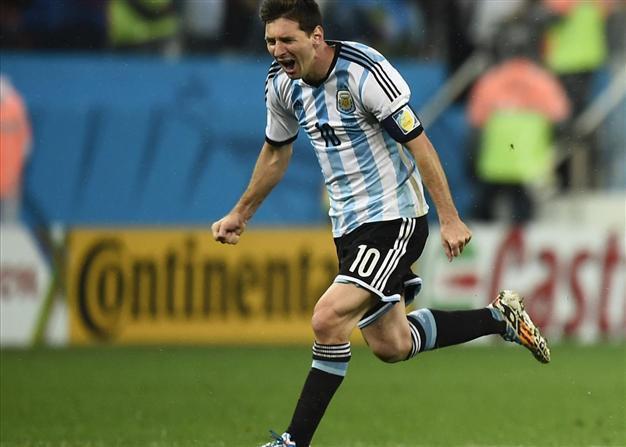 Argentina beat Dutch in shootout to set up Germany final