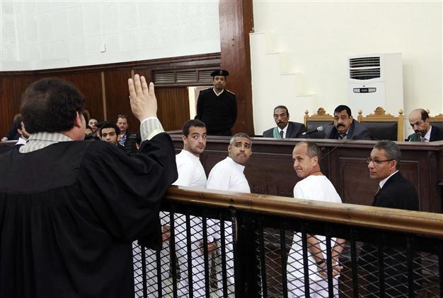 Egypt judge dismisses videos in Al-Jazeera trial